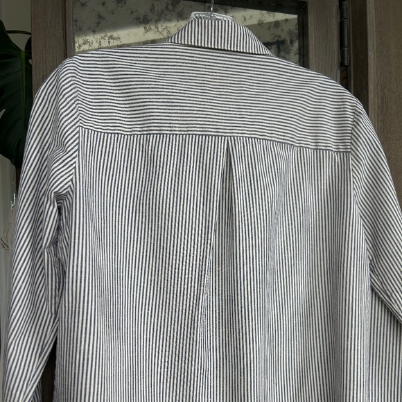 Sézane Tomboy Shirt in blue and ecru stripe - Picture 5 of 7